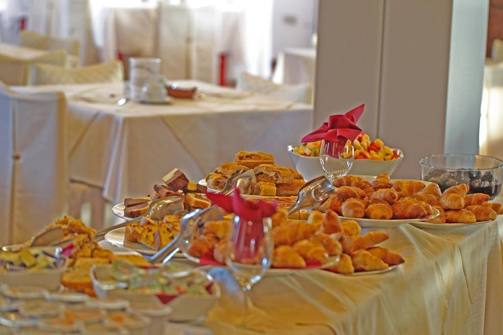 Appartamento Ideal Sirmione Kültér fotó